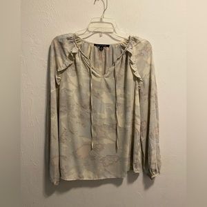 Zac & Rachel Long Sleeve V-neck Cream Patterned Blouse Size Small